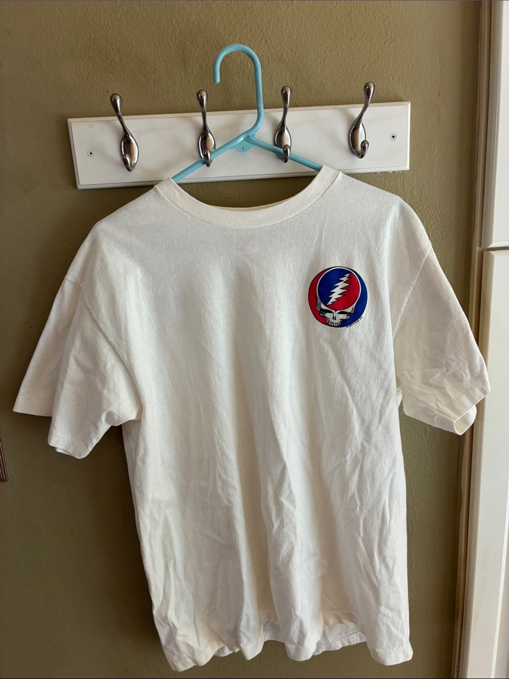 Anvil White Short-Sleeve Tee with Red & Blue Circular Skull Logo